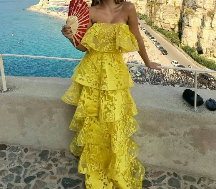 Chic Casual Wardrobe Essentials Yellow Unique Elegant Strapless Long Lace Layered Ball Gown Evening Dress gh3065