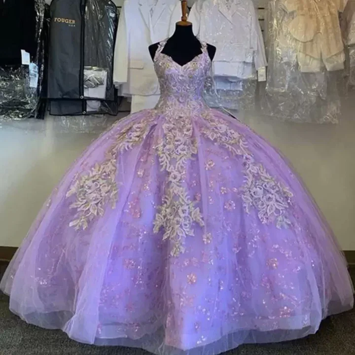 Women's Clothing With Trendy Designs Halter Quinceanera Dresses Lace Applique Sweet 16 Evening Ball Gown Vestido de Fiesta Prom dresses gh983