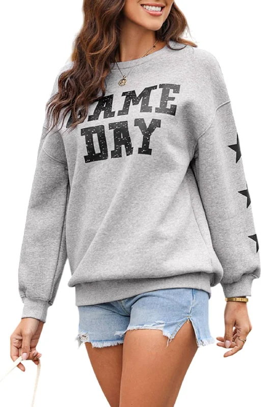 Women's Trendy Activewear Apparel I'm A Star Game Day Sweatshirt In Black