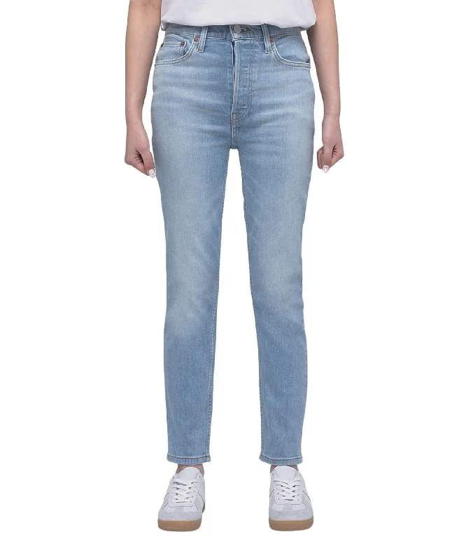 Women's Effortless Casual Outfit 90's High-Rise Ankle Crop Jean In Costa Indigo