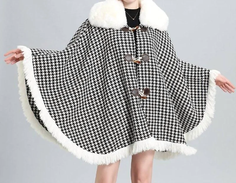 Women's Plus-Size Apparel Houndstooth Faux Fur Trim Cape Coat In Black/white