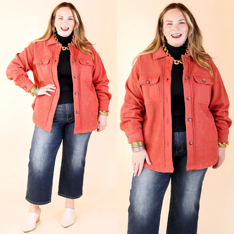 Women's Casual Apparel For Weekends Hollywood Hike Button Up Fleece Jacket with Pockets in Clay Red