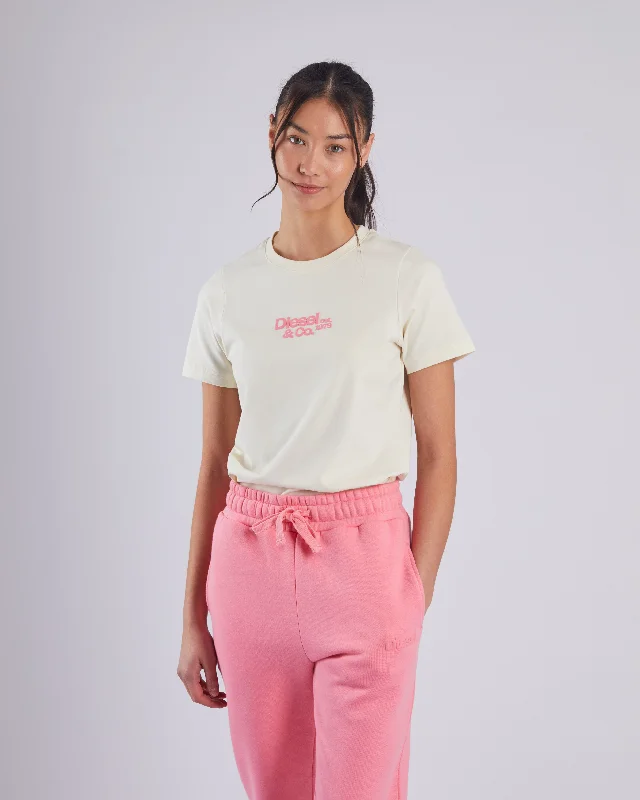 Women's Clothing For Everyday Wear Marva Tee Creme